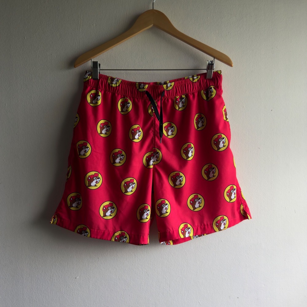 Buc-ee's Beaver Logo All Over Print Swim Trunks Mens Medium Red Shorts Gorpcore
